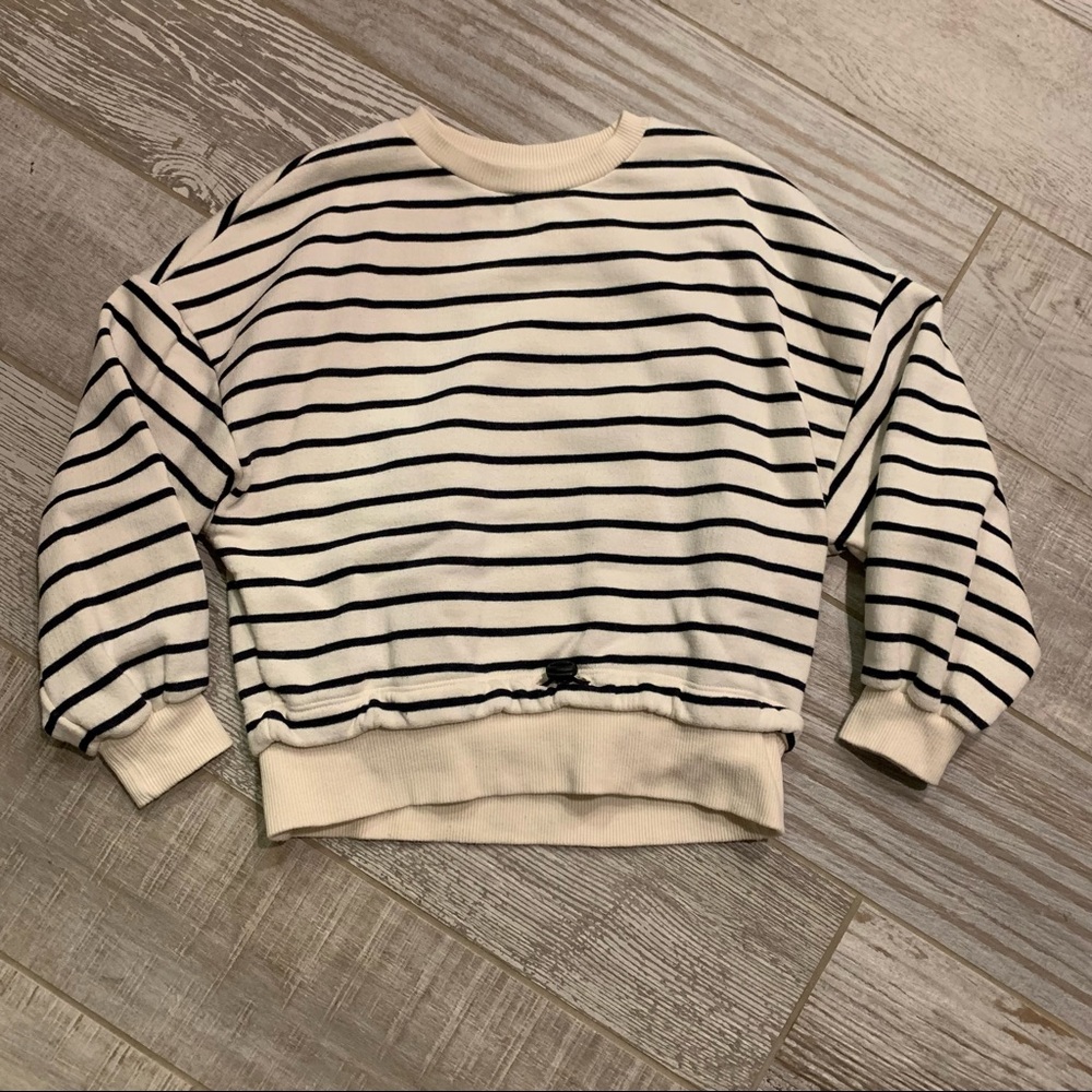 Size 8 girls Zara sweatshirt EUC